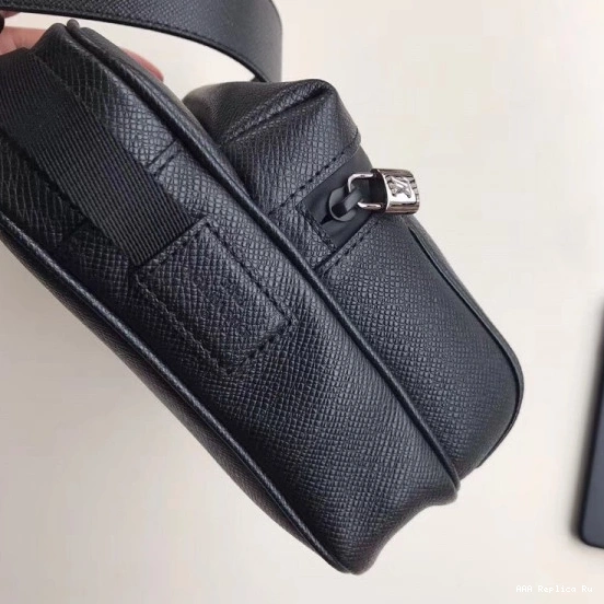 AAA Replica Ru Louis Messenger Vuitton 0805